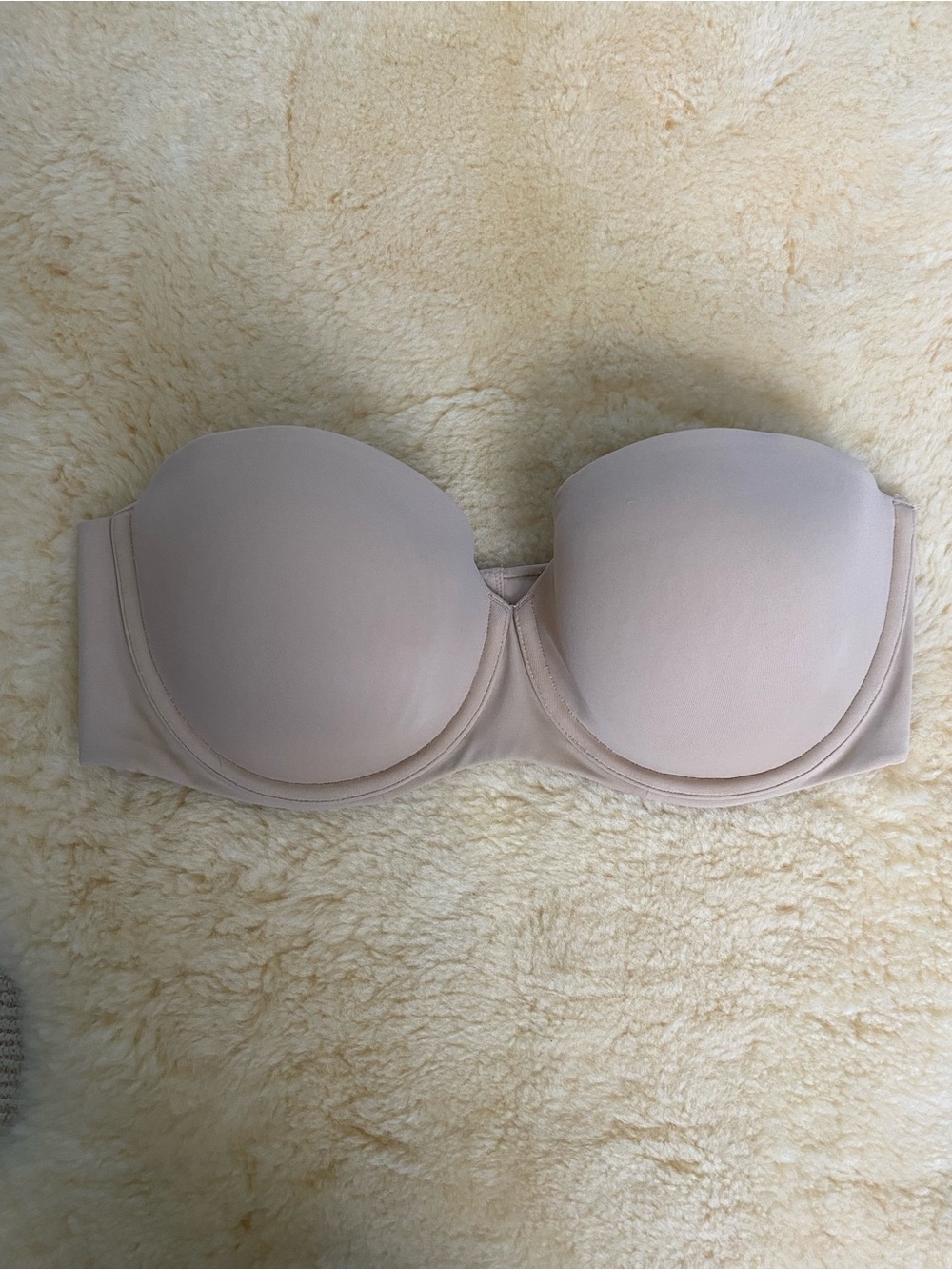 Cacique Strapless Bra Nude Molded Lightly Lined Formal Black Tie 40D
